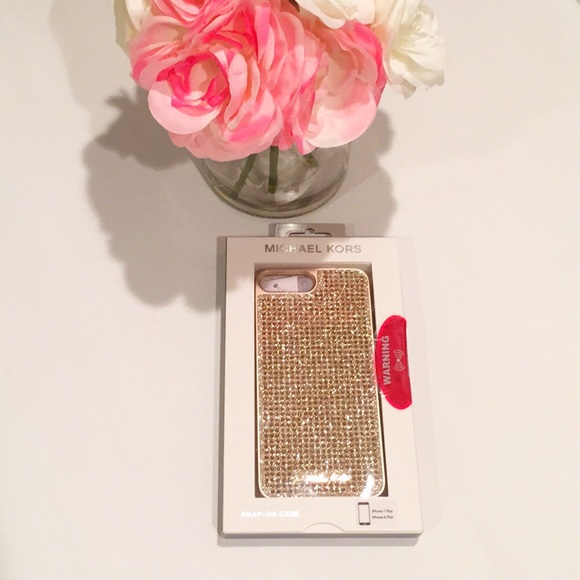 NWTs Michael KORS Gold 7/8 Case - Picture 5 of 8